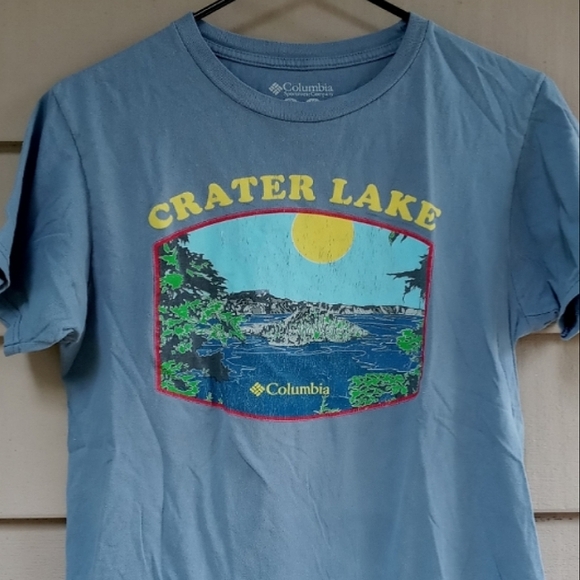 SALE - COLUMBIA CRATER LAKE OREGON WOMENS SHIRT